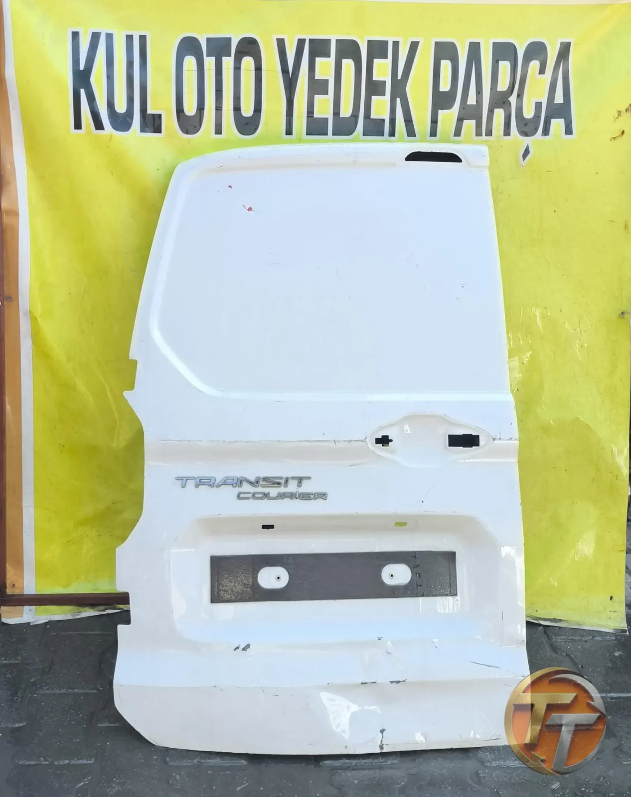 Ford transit courier arka bagaj kapağı sol