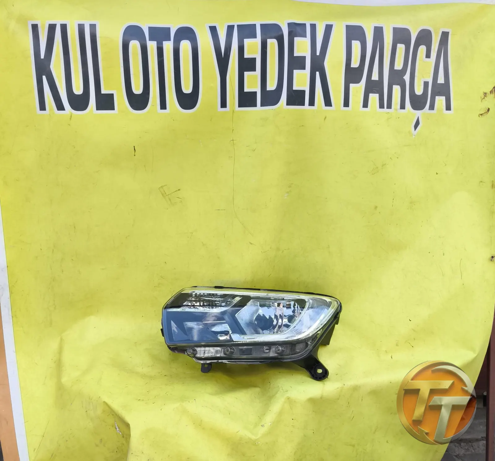 18 22 model Renault symbol sol LED'li sıfır far