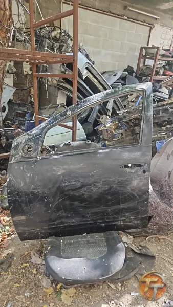 Dacia Duster sol ön kapı