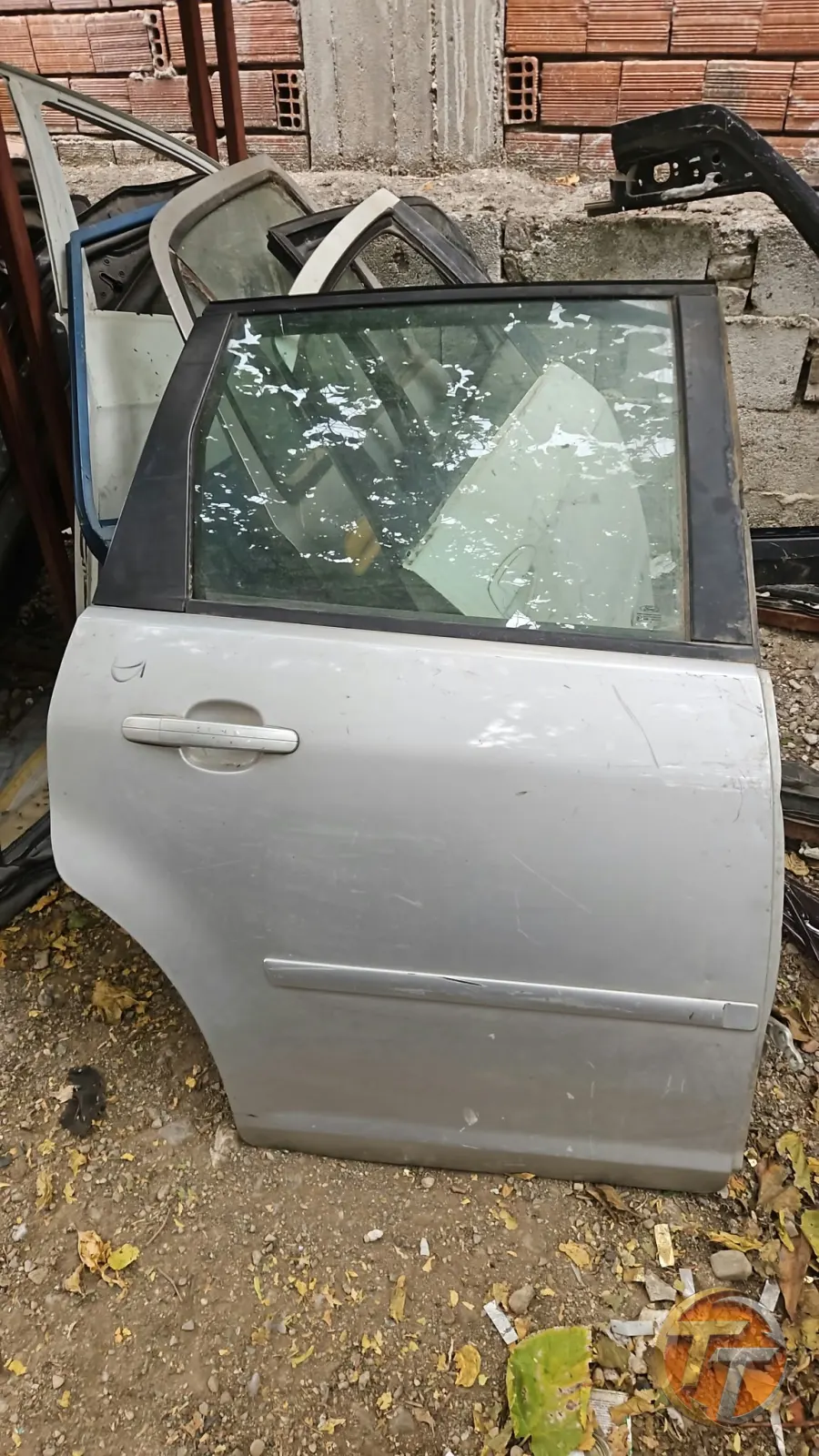 Ford c-max sağ arka kapı