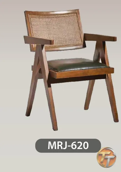 MRJ-620 Sandalye