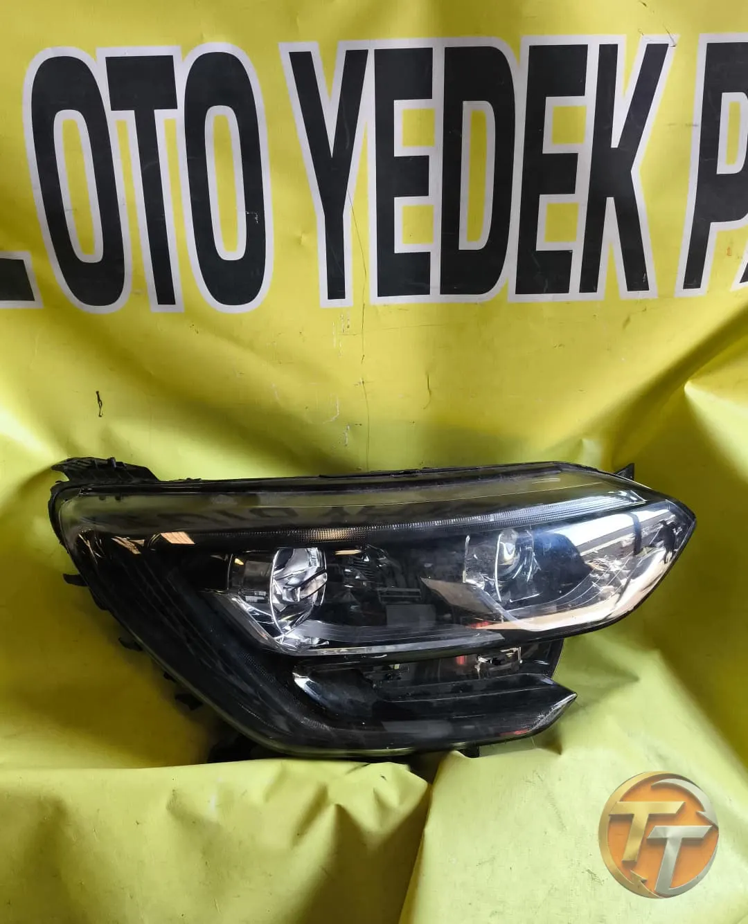 Renault Megane 4 sağ led ve mercekli hatasız sıfır far