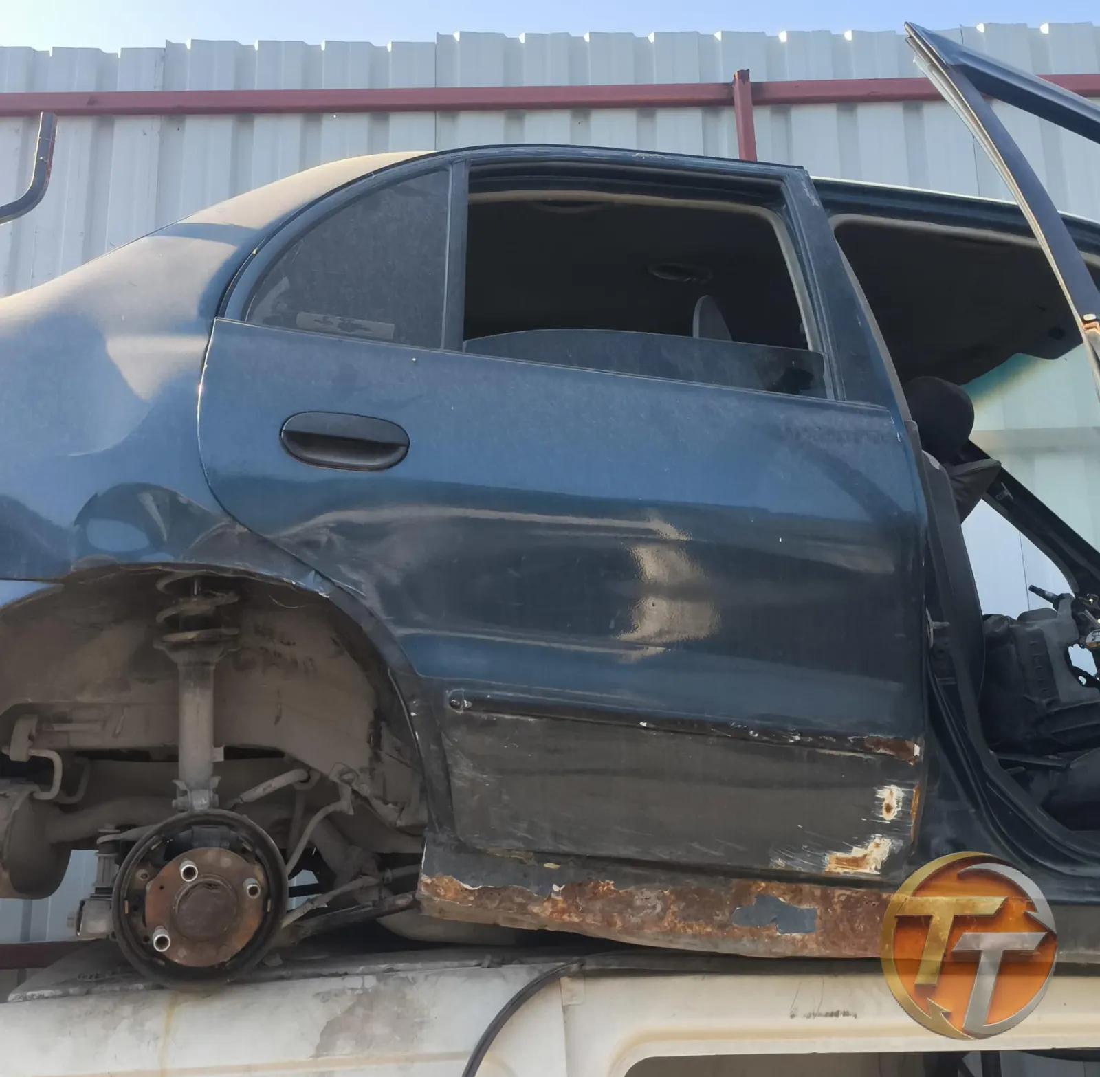 98 model Hyundai Accent yumurta kasa sağ arka kapı