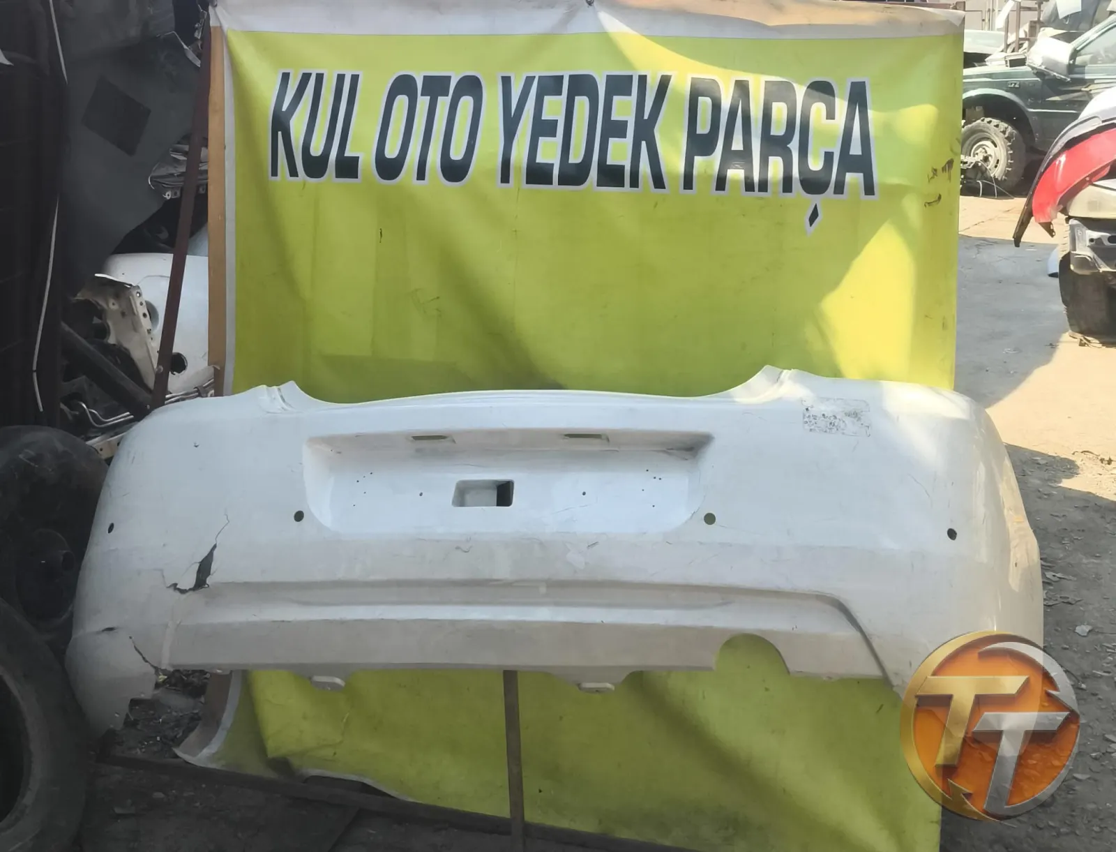 12 16 model Peugeot 301 Arka tampon