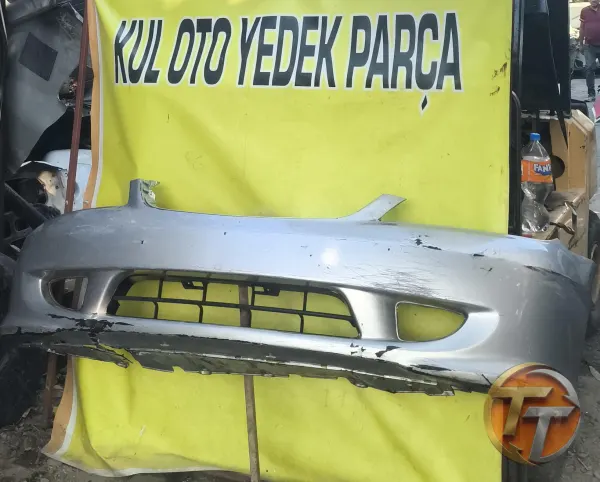 2003 2005 model Honda Civic sedan ön tampon
