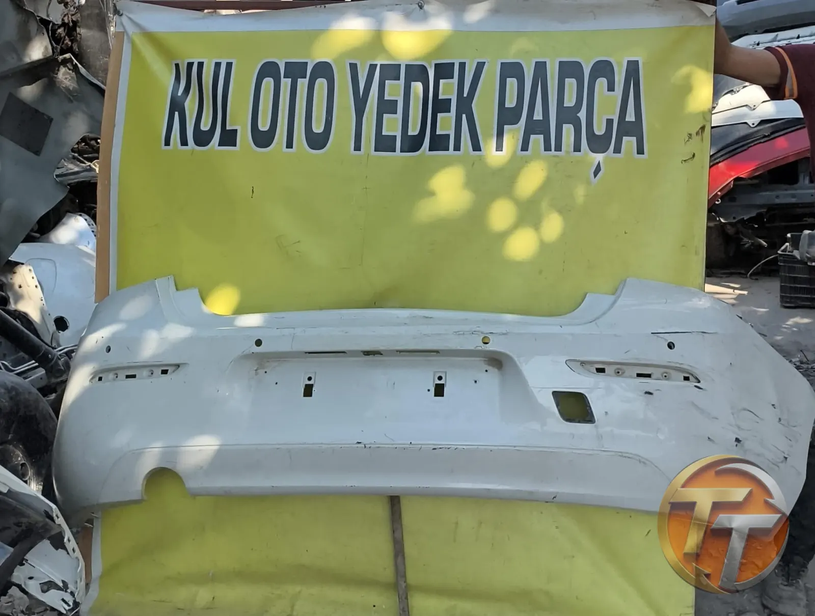 BMW 1 serisi f20 arka tampon