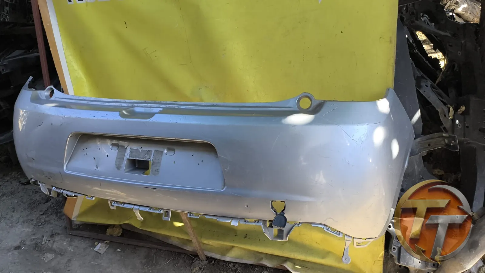 13 16 model Citroen C3 arka tampon