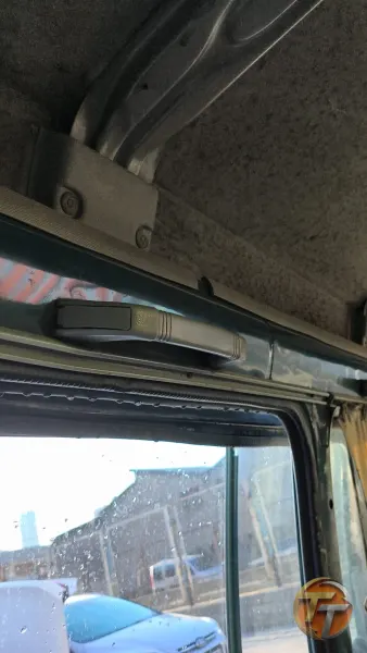 2000 model Mitsubishi l300 7 adet tavan tutamacı