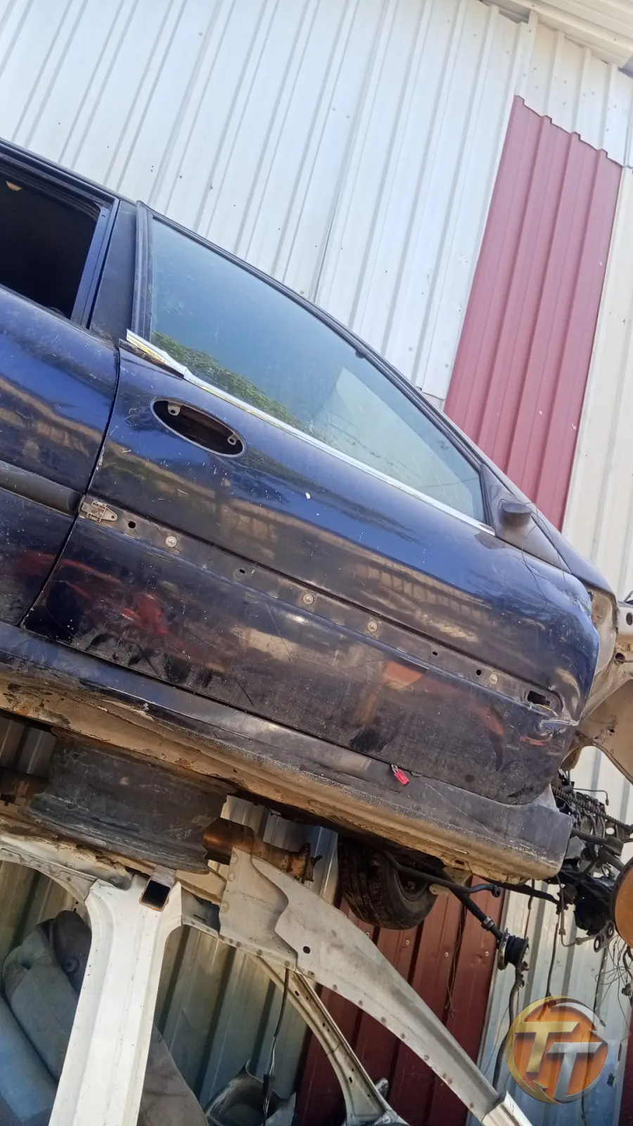 Laguna 1 2000 model sağ ön kapı
