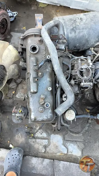 Toyota Carina 1.6 komple motor