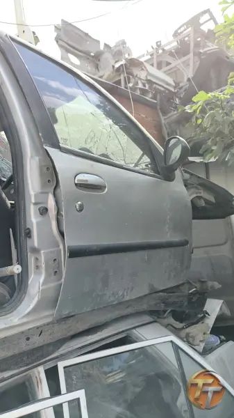 Fiat Albea sağ ön kapı