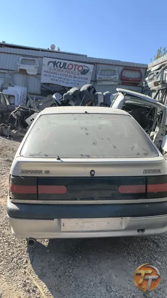 Renault 19 arka bagaj kapağı