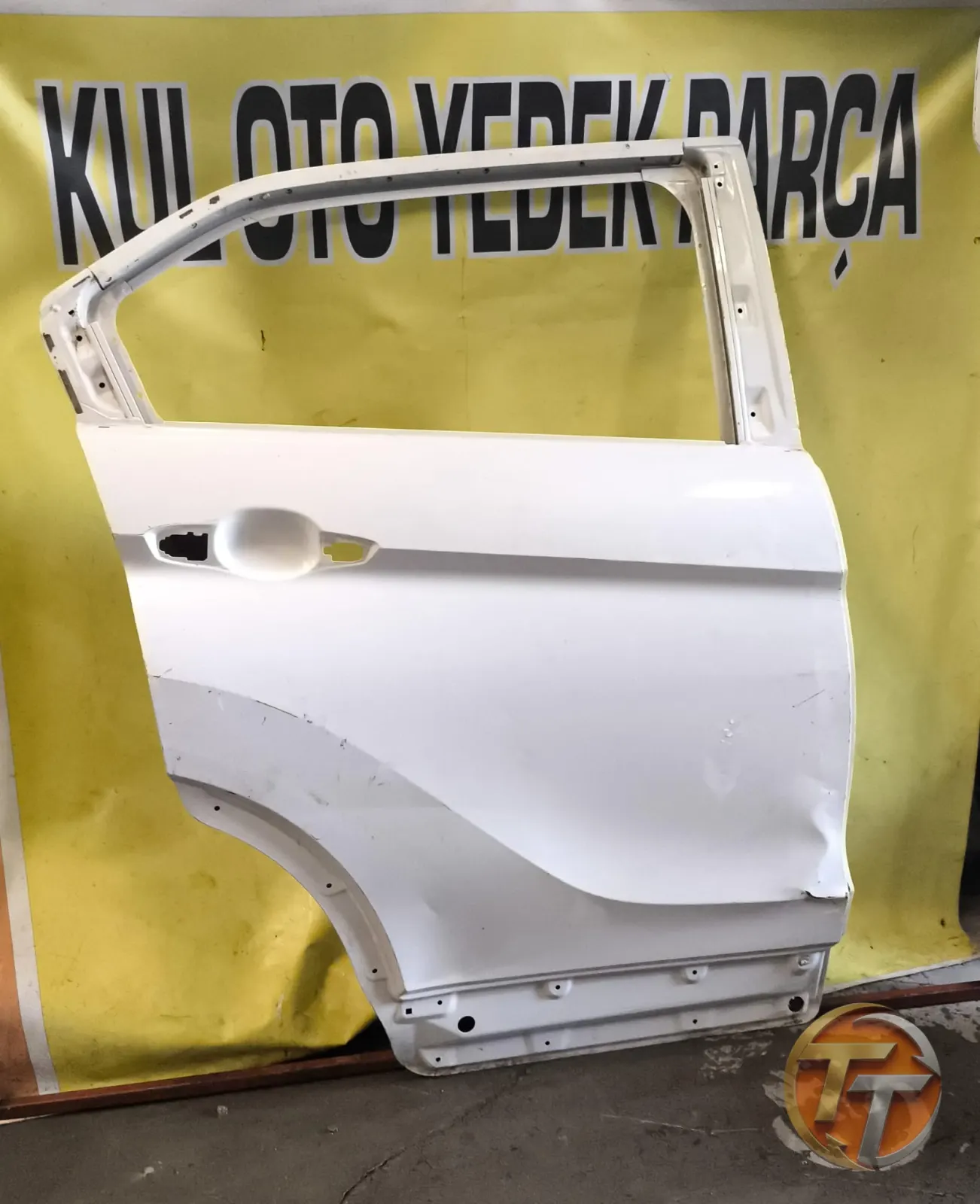 12-18 model Honda CRV sağ arka kapı