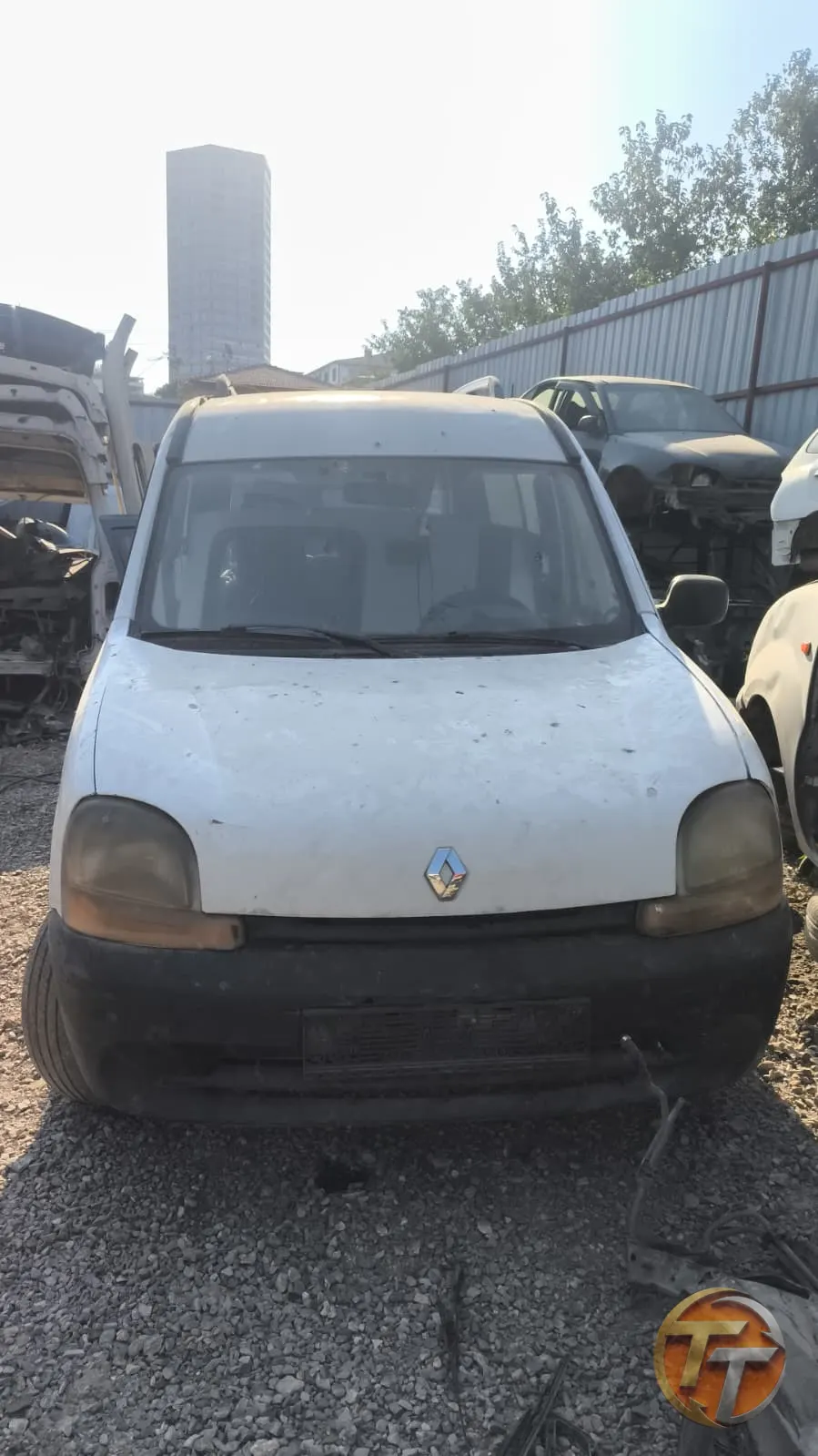 2002 model Renault Kangoo ön tampon