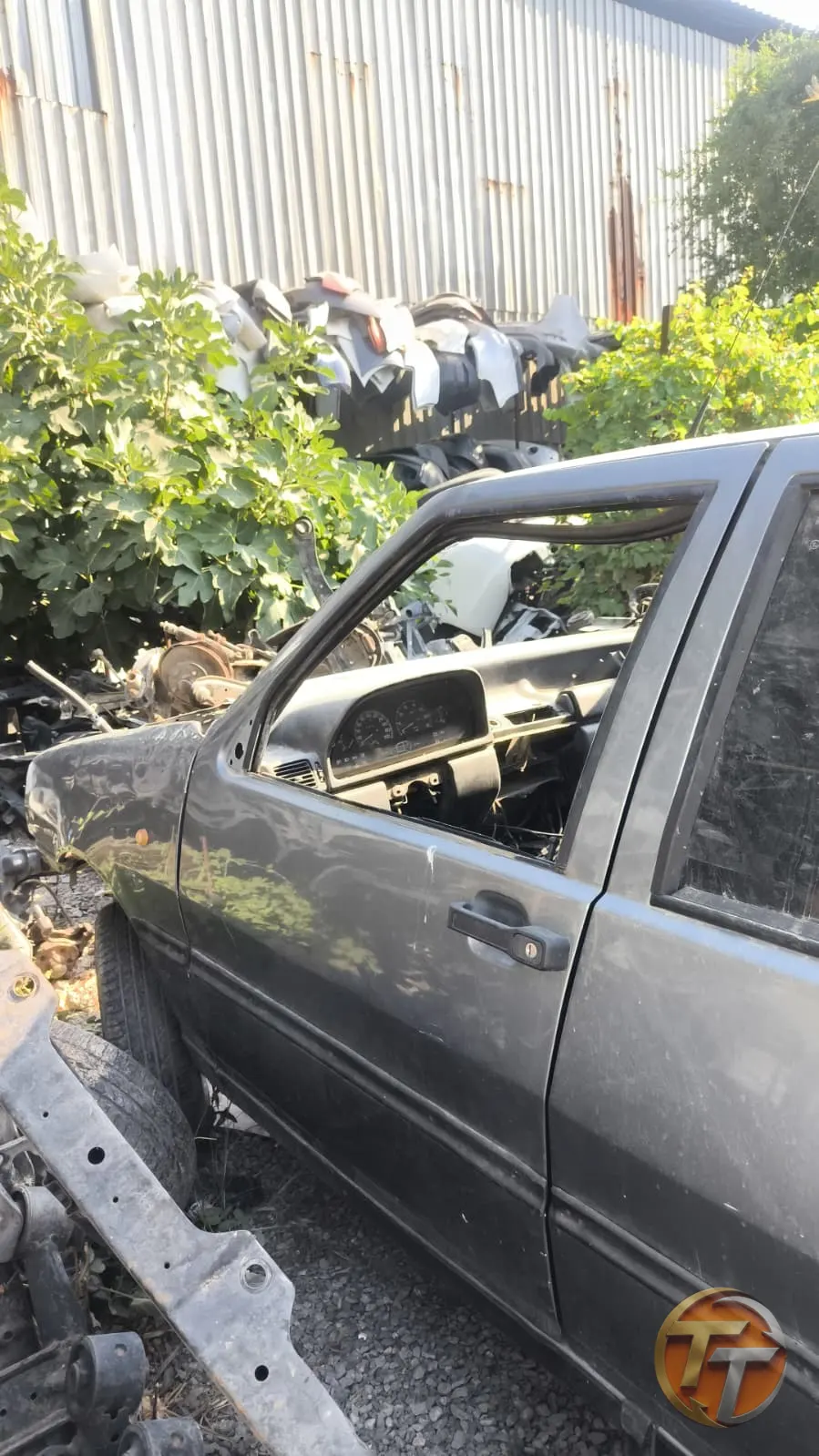 Fiat uno sol ön kapı