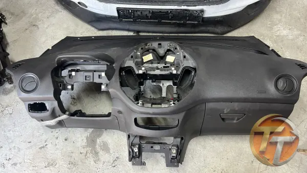 Ford Curier Göhüslük