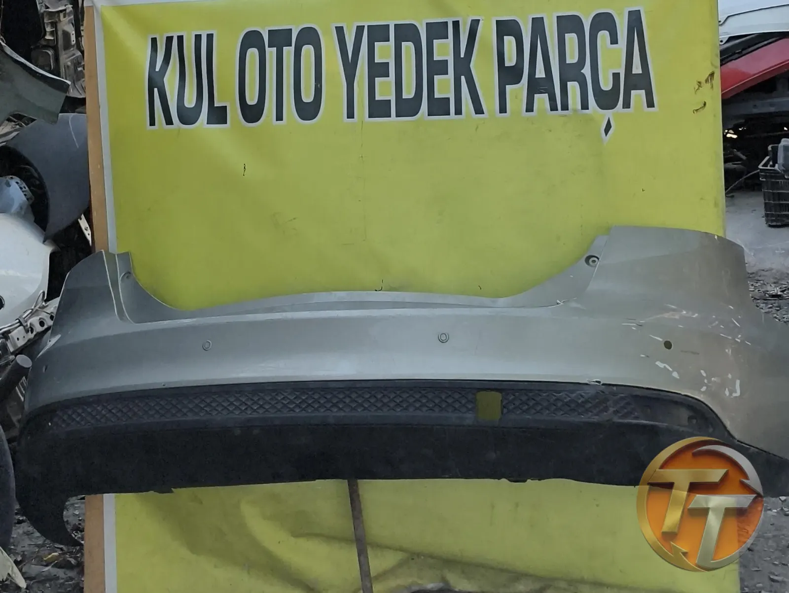 15 18 model Ford focus hatchback arka tampon