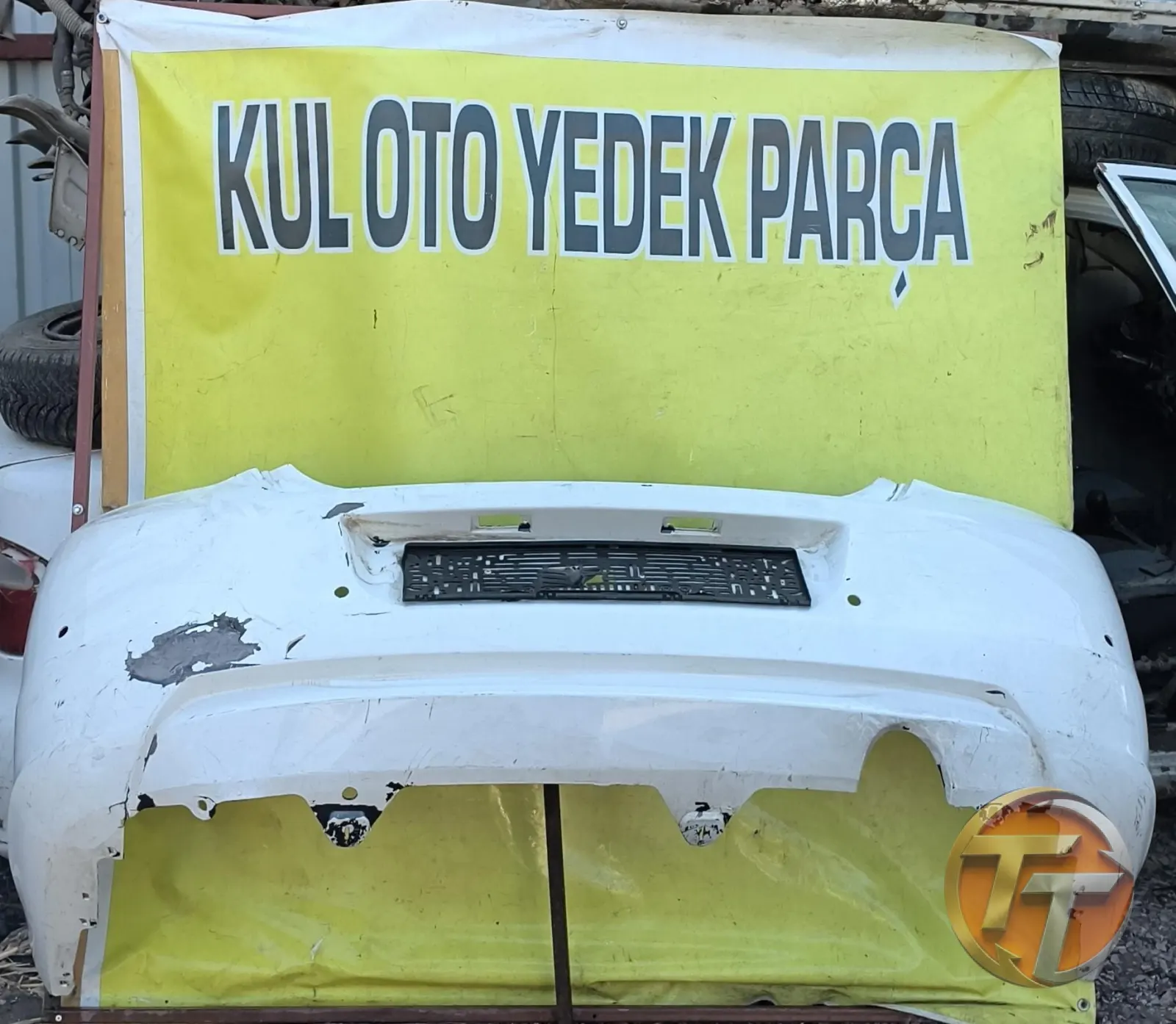 Peugeot 301 arka tampon