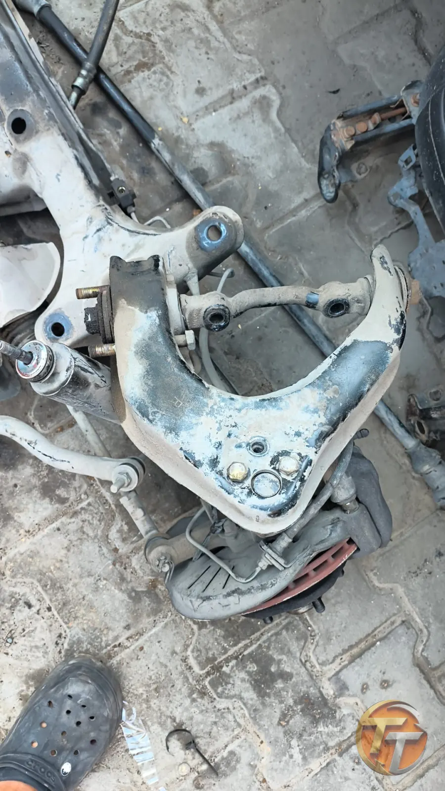 2000 model Mitsubishi l300 sol üst salıncak