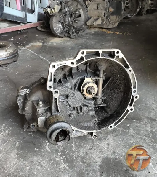 97 model Ford escort 1.8 16 valf şanzıman