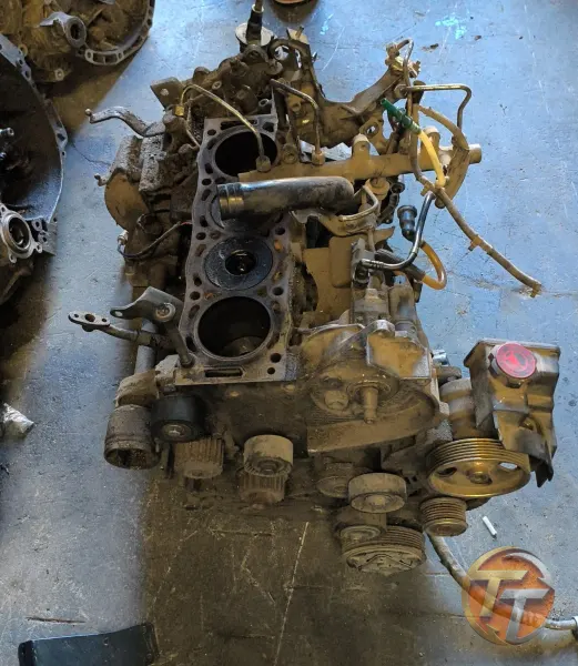 2000 motor Peugeot partner yarım motor