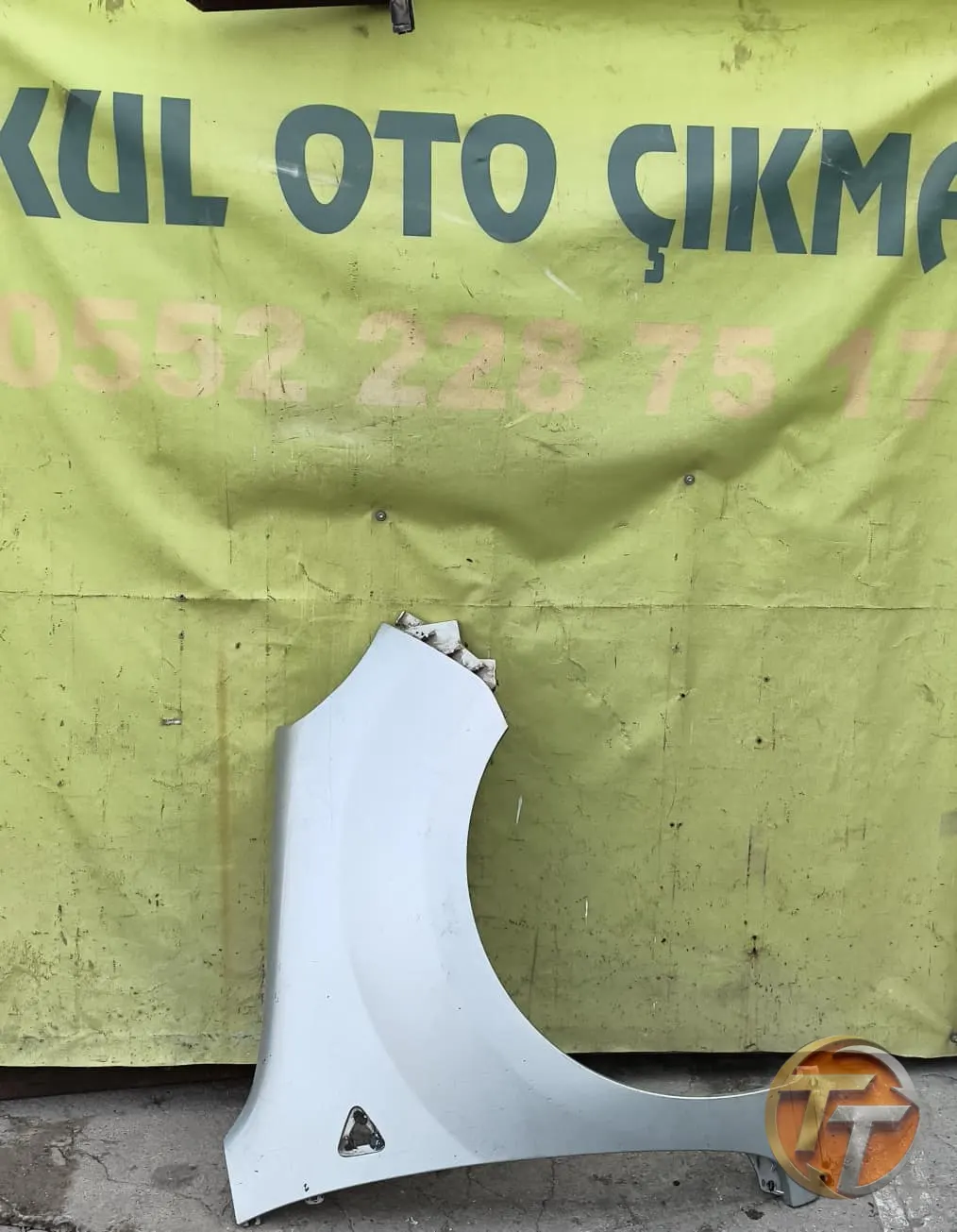 Renault Kangoo 3 sağ ön çamurluk