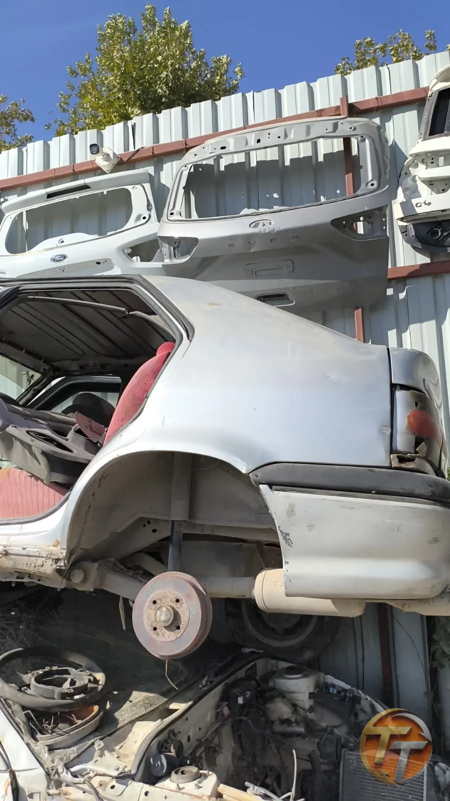 Renault 19 sol arka kesme çamurluk