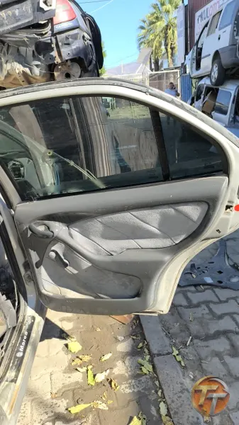Fiat Marea sağ arka kapı döşemesi