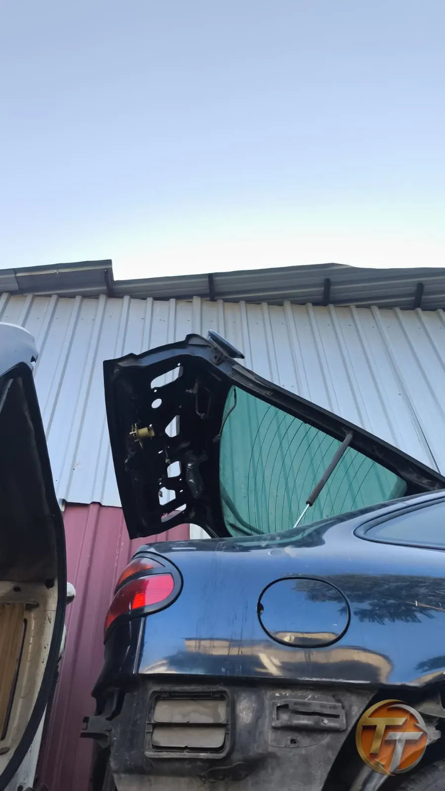 Renault Laguna 1 arka bagaj kapağı