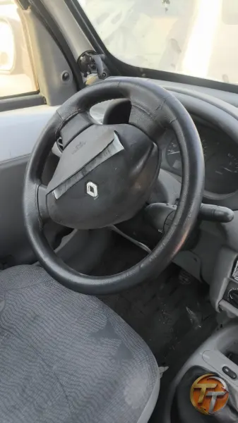 2002 model Renault Kangoo direksiyon simidi