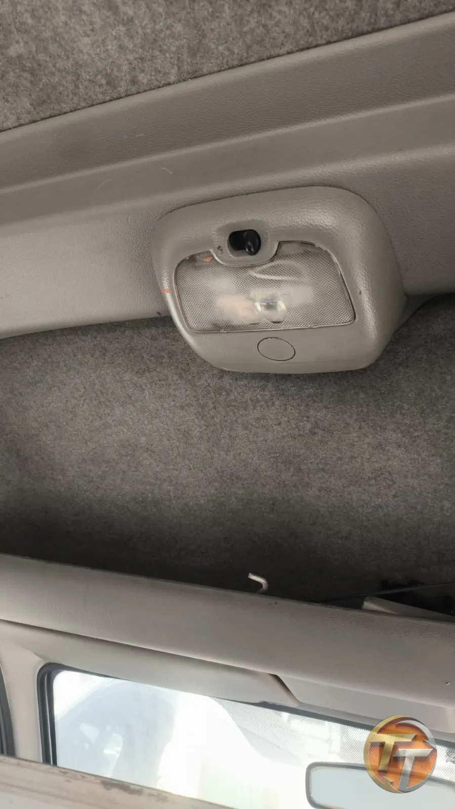 2002 model 1.9 Renault Kangoo tavan lambası