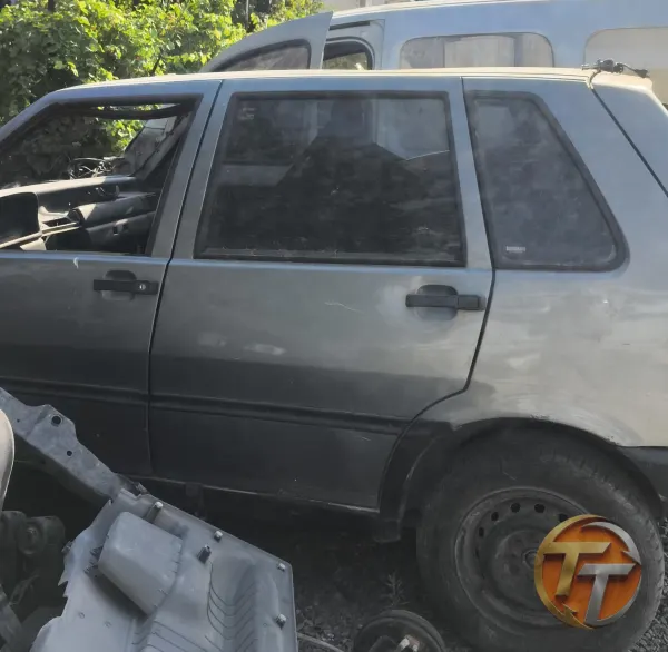 Fiat uno sol arka kapı