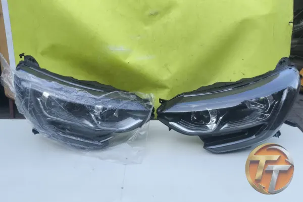 Renault Megane 4 mercekli ledli sağ sol far