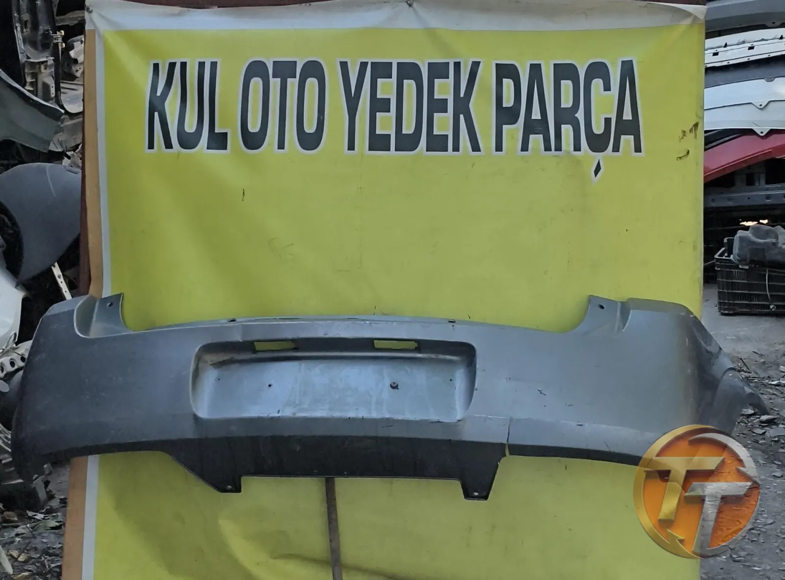 03 10 model Opel Meriva a arka tampon
