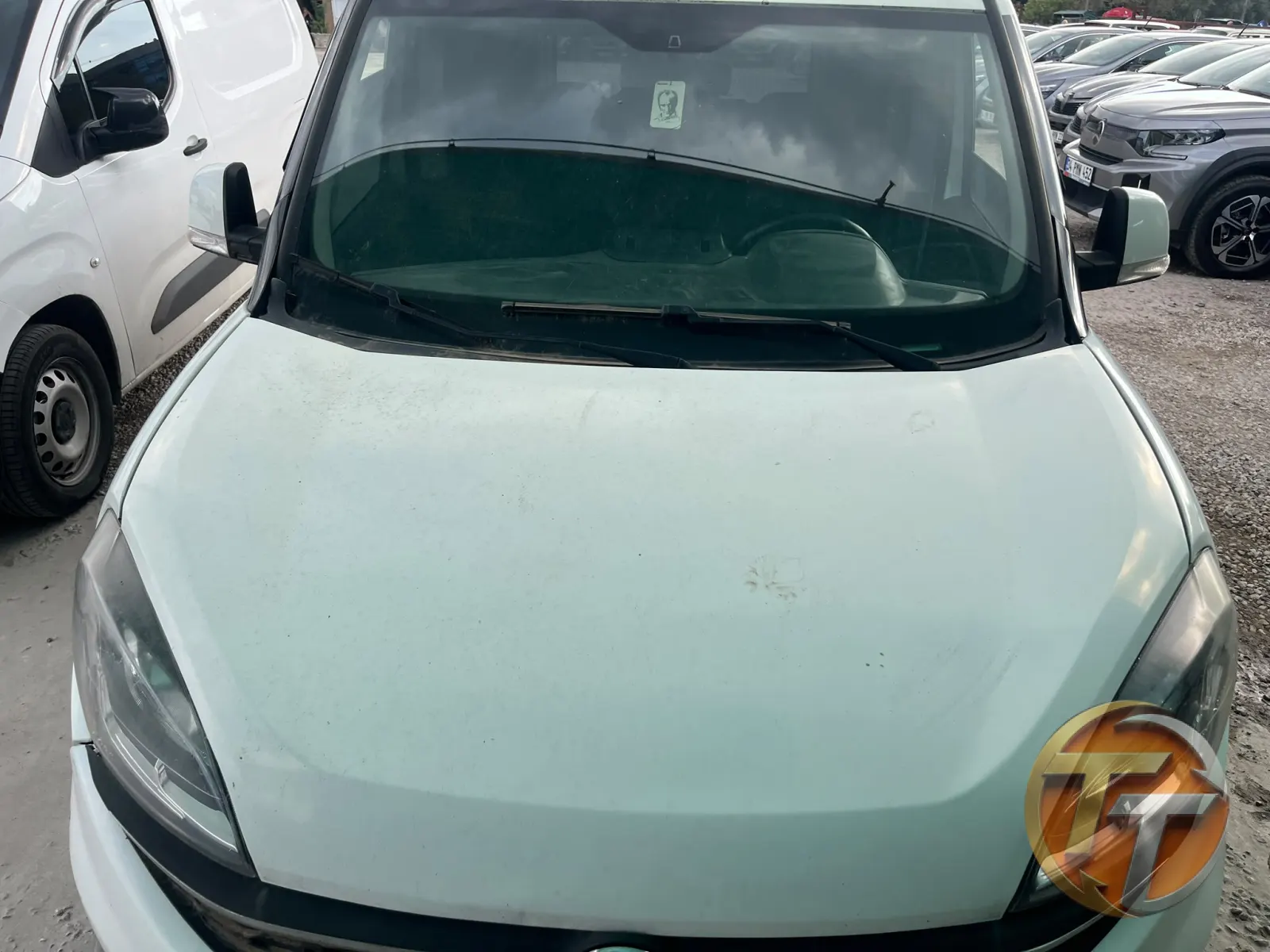 Fiat doblo ön kaput