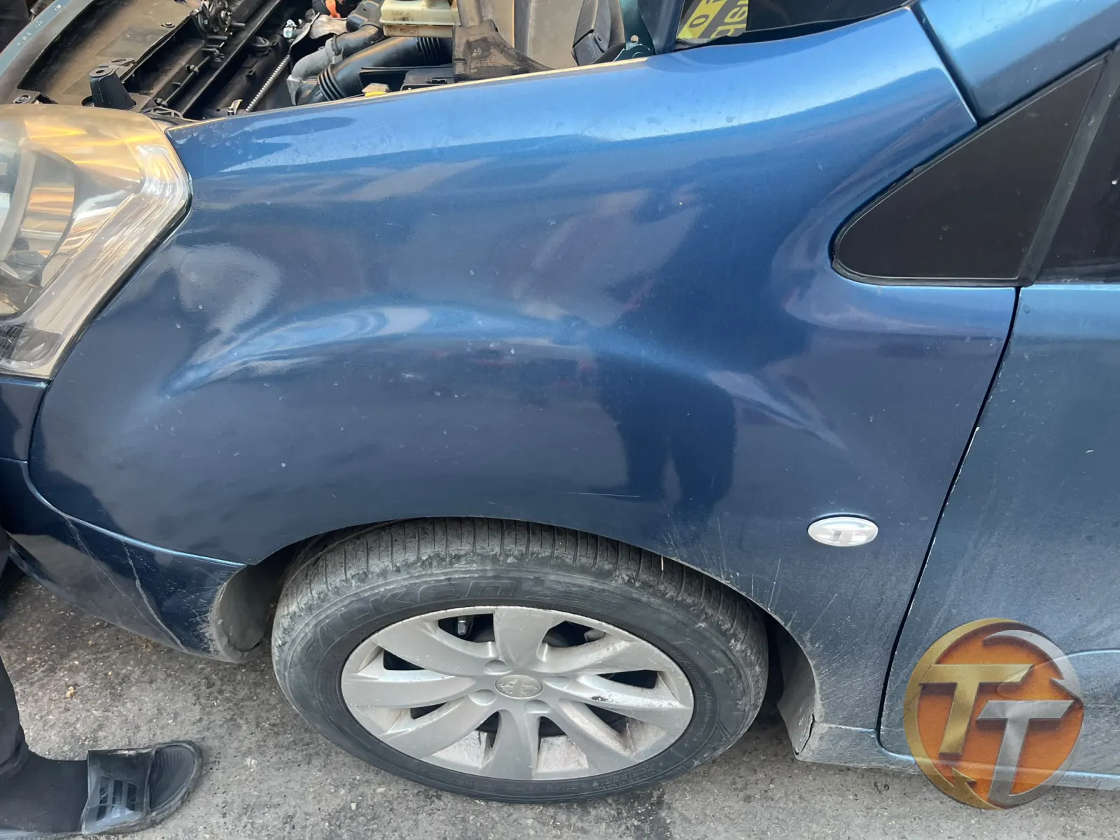 Citroen berlingo sol ön çamurluk