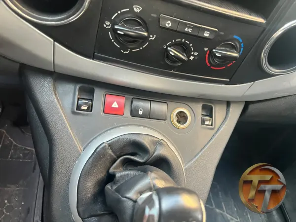 Citroen berlingo klima kontrol paneli