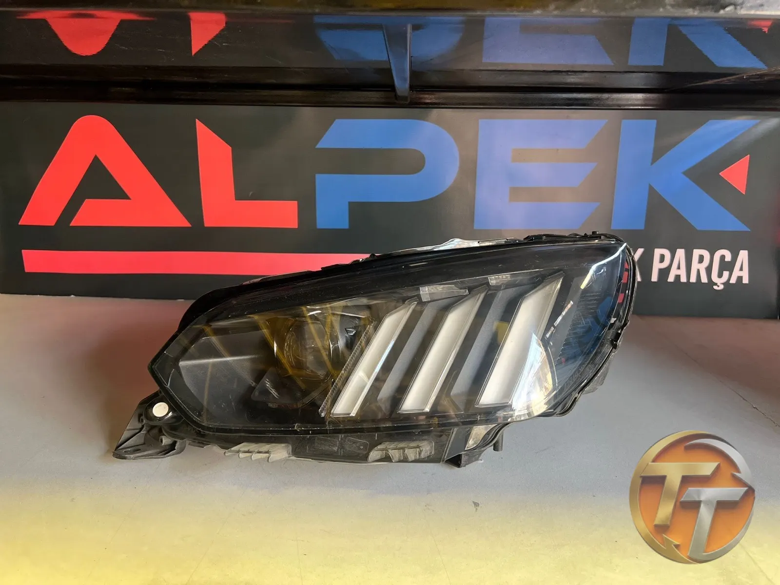 PEUGEOT 2008 2020 SONRASI FULL LED