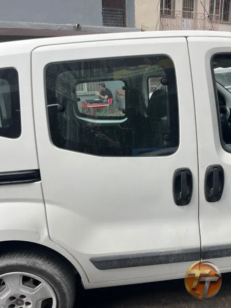 Fiorino sağ sürgülü hatasız kapı