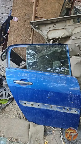 Renault Megane 2 Hatchback sağ arka kapı