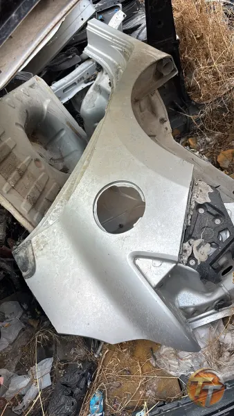 renault clıo 4 sağ arka çamurluk