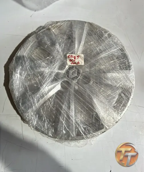 Renault Clio 5 orjinal çıkma jant kapağa