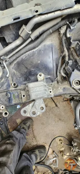 Opel Vectra C motor kulağı
