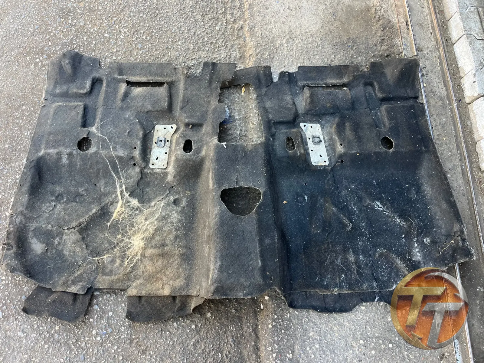 Renault Kango 3 zemin halısı