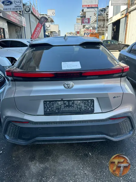 Toyota C-HR Hybrid çıkma parçaları