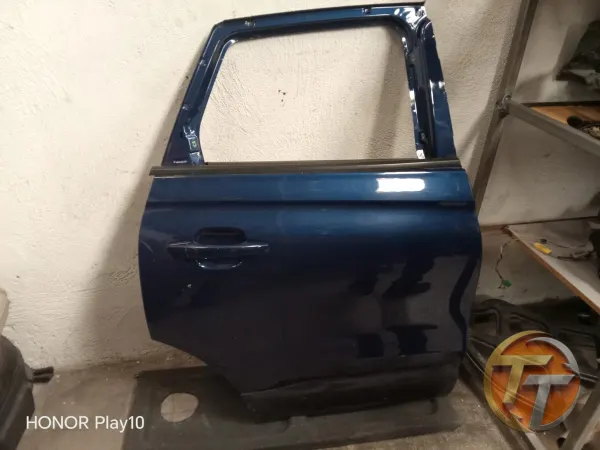 Opel Crosland sağ arka kapı