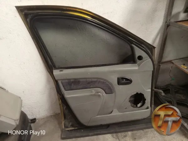 Renault Dacia sol ön kapı gri