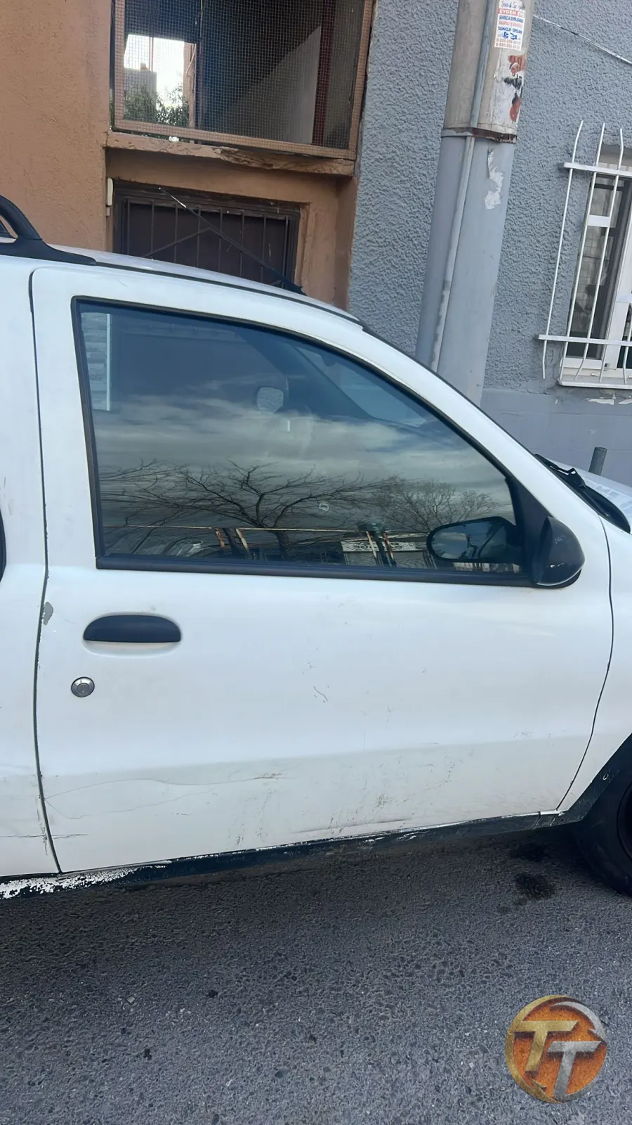 Fiat strada sağ ön kapı