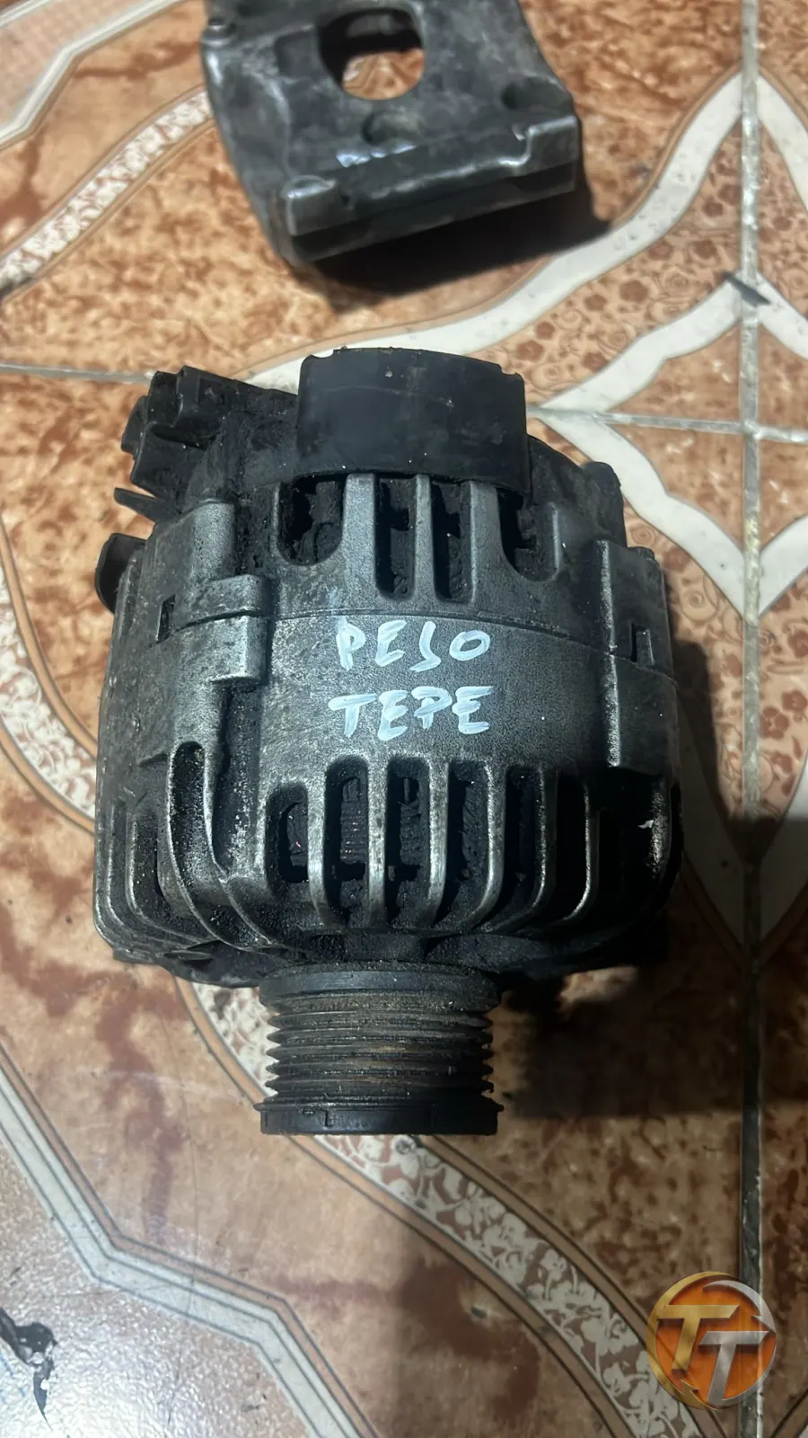 Pejo tepe şarj dinamo