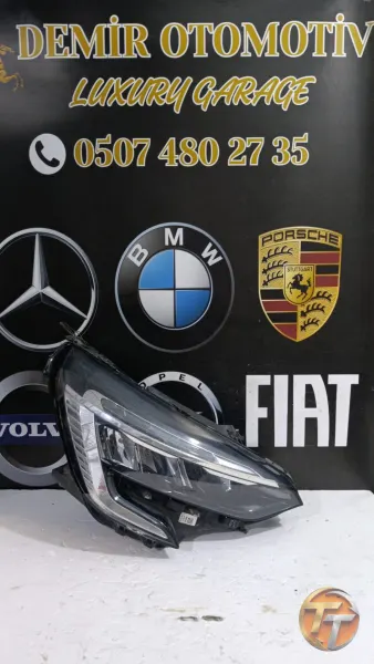 RENAULT CLİO 5 SAĞ FAR 260100902R